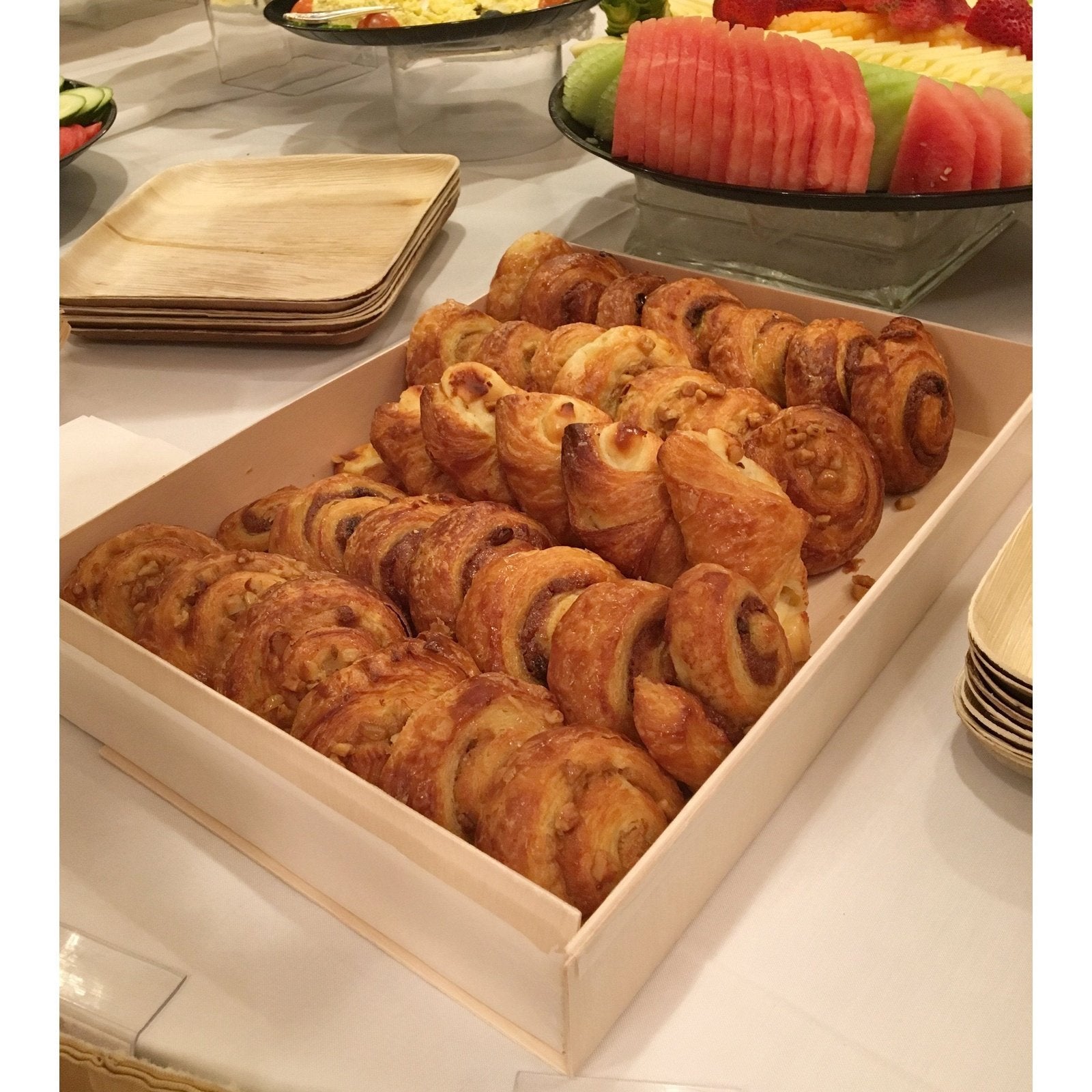 11" x 15" x 3" Collapsible Deep Large Tray (10 count) ESTIMATED RESUPPLY 1/15/21-VerTerra Dinnerware